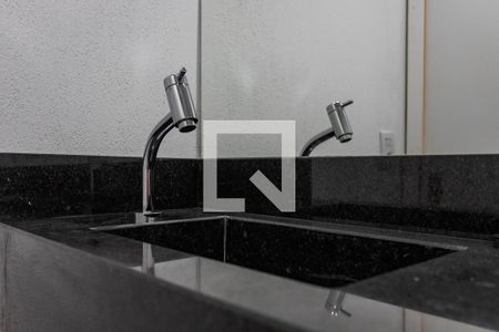 Lavabo de apartamento à venda com 1 quarto, 41m² em Mont’serrat, Porto Alegre