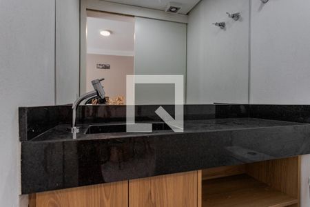 Lavabo de apartamento à venda com 1 quarto, 41m² em Mont’serrat, Porto Alegre