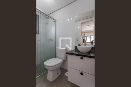 Banheiro de apartamento à venda com 1 quarto, 41m² em Mont’serrat, Porto Alegre