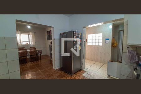 Casa para alugar com 272m², 5 quartos e 6 vagas Casa para alugar com 272m², 5 quartos e 6 vagasCozinha