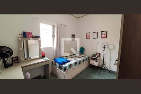 Casa para alugar com 272m², 5 quartos e 6 vagas Casa para alugar com 272m², 5 quartos e 6 vagasQuarto 1