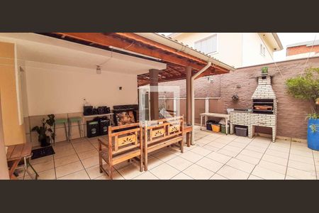 Casa para alugar com 272m², 5 quartos e 6 vagas Casa para alugar com 272m², 5 quartos e 6 vagasEspaço Gourmet