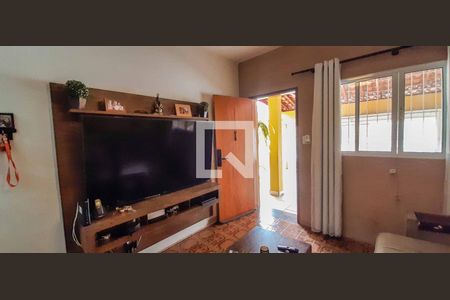 Sala de Estar de casa para alugar com 5 quartos, 272m² em Presidente Altino, Osasco