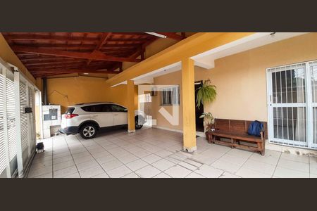 Casa para alugar com 272m², 5 quartos e 6 vagas Casa para alugar com 272m², 5 quartos e 6 vagasGaragem