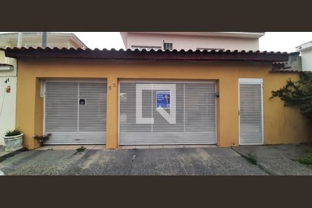 Casa para alugar com 272m², 5 quartos e 6 vagas Casa para alugar com 272m², 5 quartos e 6 vagasFachada da Casa