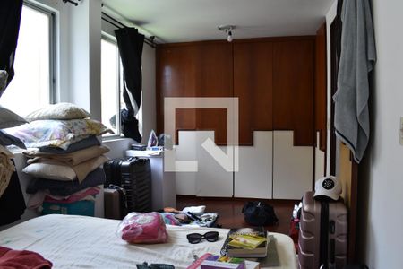 Quarto 2 de apartamento para alugar com 2 quartos, 50m² em Campo Comprido, Curitiba