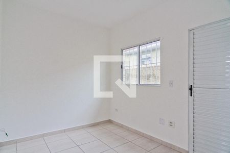 Sala de casa para alugar com 1 quarto, 40m² em Vila Mangalot, São Paulo