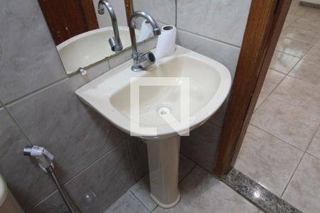 Lavabo da Sala de casa à venda com 3 quartos, 85m² em Jaqueline, Belo Horizonte