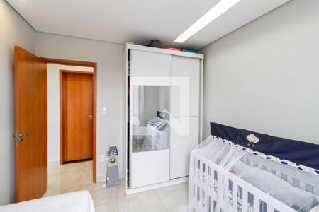 Quarto de apartamento à venda com 2 quartos, 70m² em Jardim Industrial, Contagem