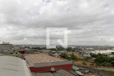 Vista da sala de apartamento à venda com 2 quartos, 70m² em Jardim Industrial, Contagem