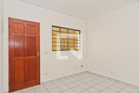 Sala de casa para alugar com 1 quarto, 40m² em Jardim Mangalot, São Paulo