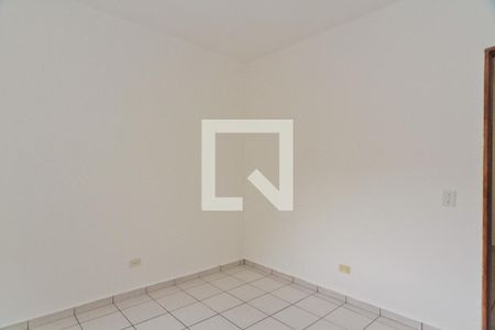 Quarto de casa para alugar com 1 quarto, 40m² em Jardim Mangalot, São Paulo