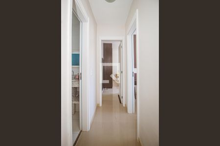 Corredor de apartamento para alugar com 2 quartos, 56m² em Partenon, Porto Alegre