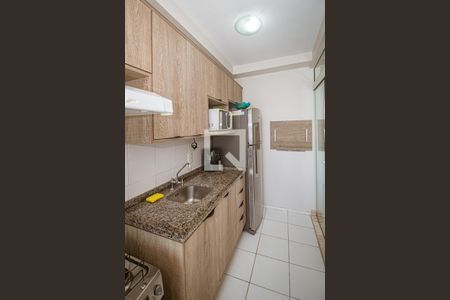 Cozinha de apartamento para alugar com 2 quartos, 56m² em Partenon, Porto Alegre