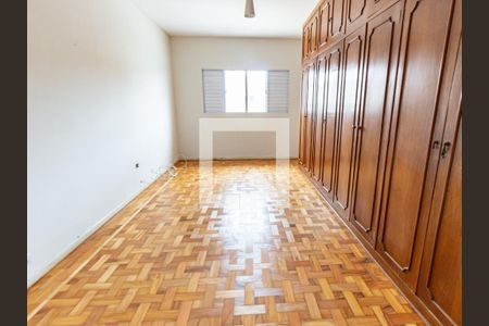 Quarto 1 de casa para alugar com 2 quartos, 200m² em Água Rasa, São Paulo