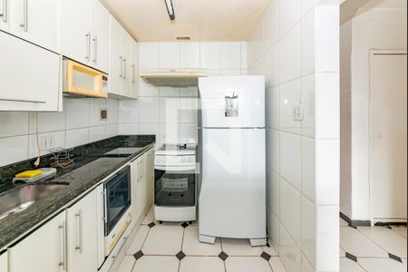 Cozinha de apartamento para alugar com 2 quartos, 89m² em Lourdes, Belo Horizonte