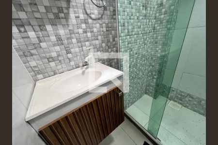 Casa para alugar com 180m², 2 quartos e sem vaga Casa para alugar com 180m², 2 quartos e sem vagaBanheiro Fundos