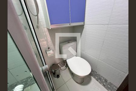 Casa para alugar com 180m², 2 quartos e sem vaga Casa para alugar com 180m², 2 quartos e sem vagaBanheiro Fundos