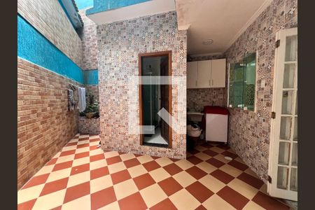 Casa para alugar com 180m², 2 quartos e sem vaga Casa para alugar com 180m², 2 quartos e sem vagaÁrea de Serviço / Banheiro Serviço