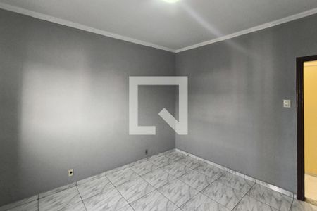 Casa à venda com 176m², 3 quartos e 2 vagas Casa à venda com 176m², 3 quartos e 2 vagasQuarto