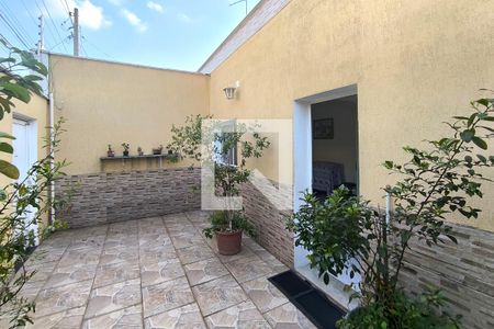 Casa à venda com 176m², 3 quartos e 2 vagas Casa à venda com 176m², 3 quartos e 2 vagasÁrea de serviço