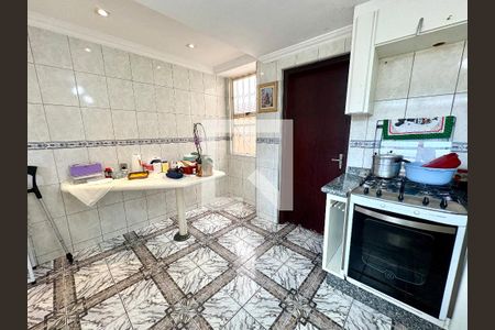 Casa à venda com 206m², 3 quartos e 3 vagas Casa à venda com 206m², 3 quartos e 3 vagasCozinha