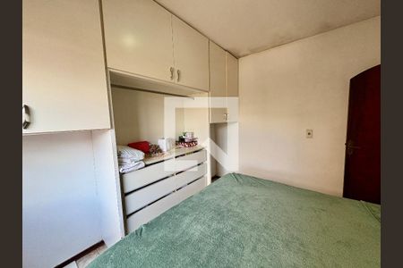 Casa à venda com 206m², 3 quartos e 3 vagas Casa à venda com 206m², 3 quartos e 3 vagasQuarto 2