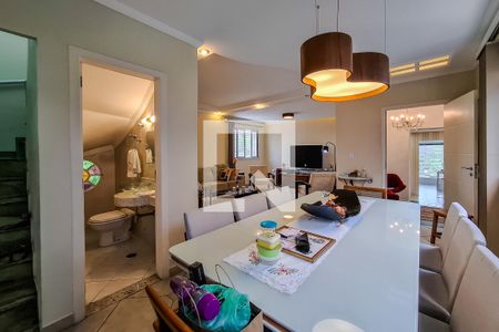 Sala de casa à venda com 3 quartos, 220m² em Vila Mariana, São Paulo