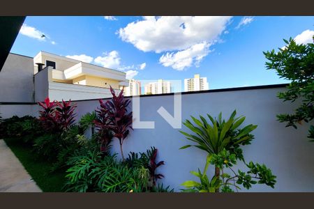 Casa de condomínio à venda com 350m², 3 quartos e 4 vagas Casa de condomínio à venda com 350m², 3 quartos e 4 vagasÁrea comum