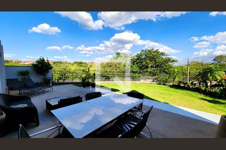 Casa de condomínio à venda com 350m², 3 quartos e 4 vagas Casa de condomínio à venda com 350m², 3 quartos e 4 vagasÁrea comum