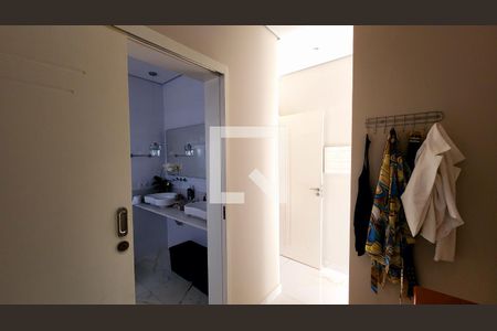 Casa de condomínio à venda com 350m², 3 quartos e 4 vagas Casa de condomínio à venda com 350m², 3 quartos e 4 vagasQuarto 03