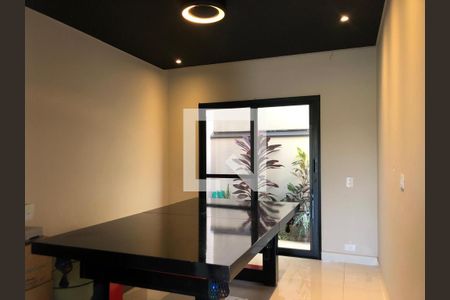 Casa de condomínio à venda com 350m², 3 quartos e 4 vagas Casa de condomínio à venda com 350m², 3 quartos e 4 vagasÁrea comum