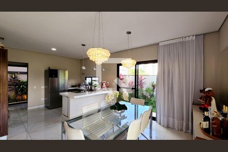 Casa de condomínio à venda com 350m², 3 quartos e 4 vagas Casa de condomínio à venda com 350m², 3 quartos e 4 vagasCozinha