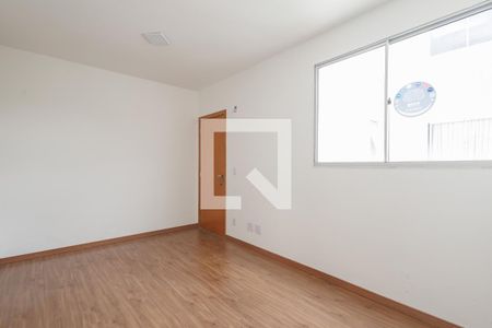 Sala de apartamento para alugar com 2 quartos, 44m² em Jardim Gurilândia, Taubaté