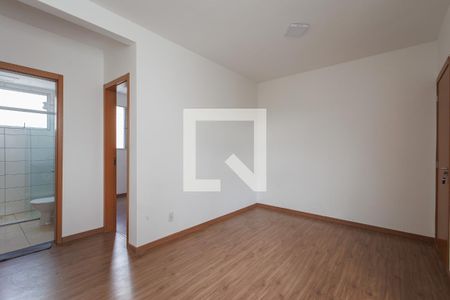 Sala de apartamento para alugar com 2 quartos, 44m² em Jardim Gurilândia, Taubaté