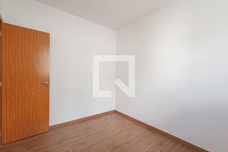 Quarto 2 de apartamento para alugar com 2 quartos, 44m² em Jardim Gurilândia, Taubaté