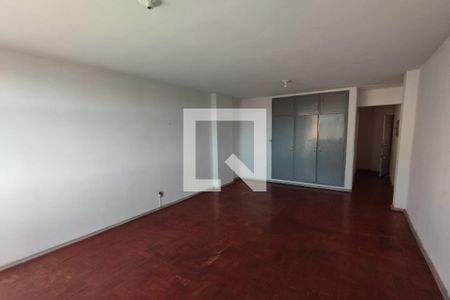 Sala - Dormitório de kitnet/studio para alugar com 1 quarto, 32m² em Centro, Ribeirão Preto