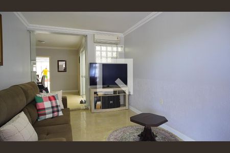 Sala de casa à venda com 4 quartos, 234m² em Jardim Itu, Porto Alegre