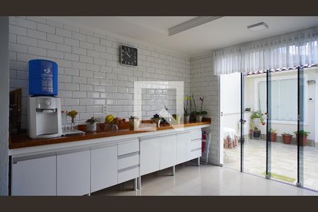 Cozinha de casa à venda com 4 quartos, 234m² em Jardim Itu, Porto Alegre