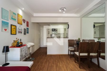 Sala de apartamento à venda com 3 quartos, 70m² em Jardim Henriqueta, Taboão da Serra