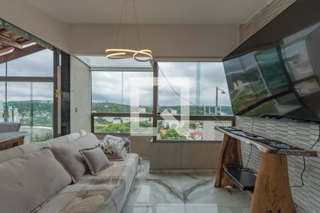 Sala de TV de apartamento à venda com 4 quartos, 150m² em Indaiá, Belo Horizonte