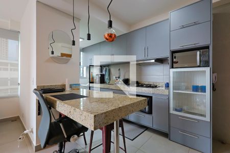 Studio à venda com 68m², 1 quarto e 2 vagas Studio à venda com 68m², 1 quarto e 2 vagasCozinha