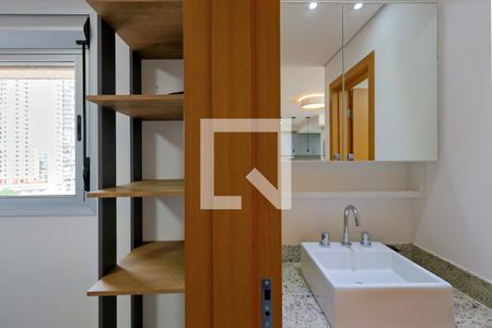 Studio à venda com 68m², 1 quarto e 2 vagas Studio à venda com 68m², 1 quarto e 2 vagasBanheiro