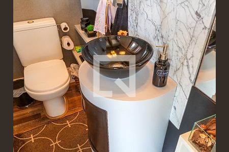 Lavabo de casa de condomínio à venda com 3 quartos, 404m² em Cristal, Porto Alegre