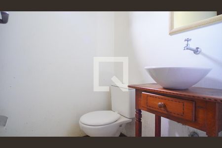 Lavabo de casa para alugar com 4 quartos, 300m² em Lagoa da Conceição, Florianópolis