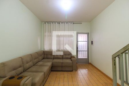 Sala de casa para alugar com 3 quartos, 140m² em Vila Progresso (zona Leste), São Paulo