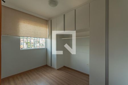 Quarto 2 de apartamento para alugar com 2 quartos, 50m² em Jardim Leblon, Belo Horizonte