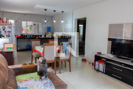 SALA de casa à venda com 2 quartos, 80m² em Parque São Quirino, Campinas