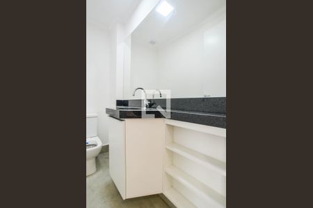 Lavabo de apartamento para alugar com 1 quarto, 60m² em Parque das Nações, Santo André