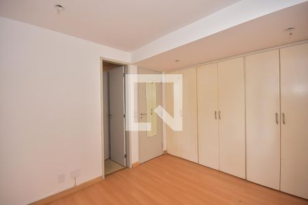 Suíte 1 de apartamento para alugar com 2 quartos, 93m² em Real Parque, São Paulo